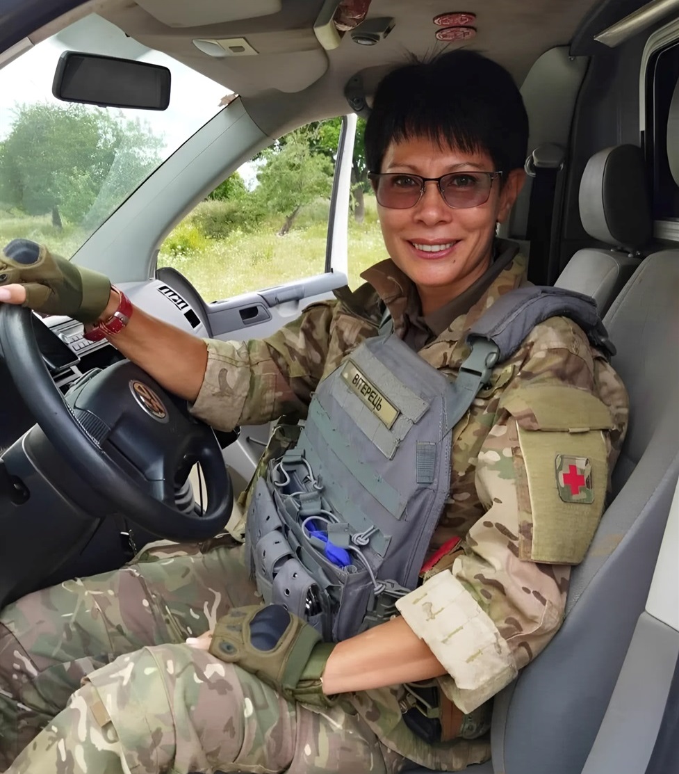 Галина Алмазова, захисниця Гостомеля, військовослужбовиця, нині віцепрезидентка Першого добровольчого мобільного шпиталю ім. М.Пирогова, Народна героїня України