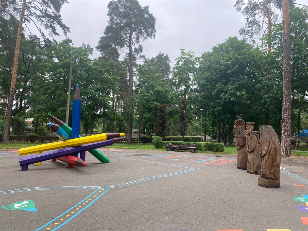 Парк "Олівці" в Бучі