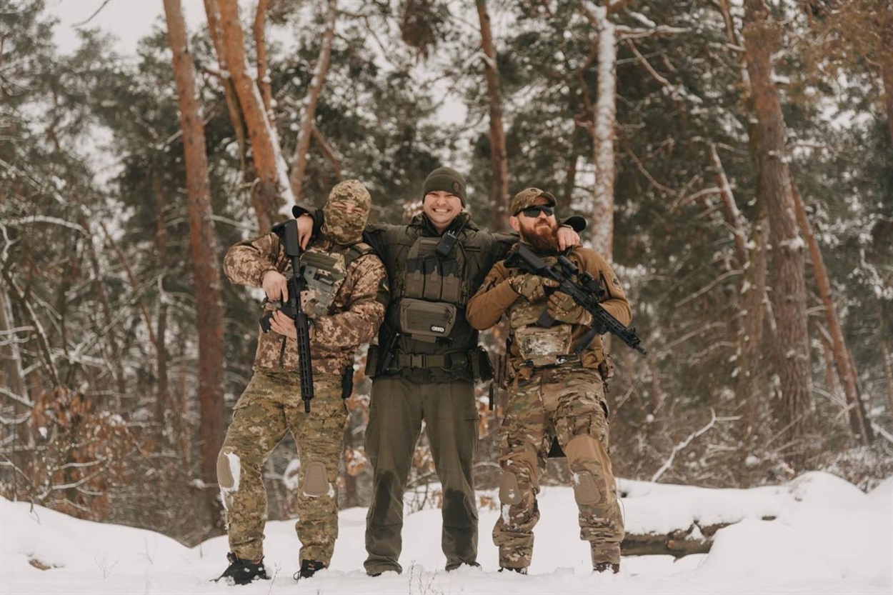 Андрій Несмачний разом із бойовими побратимами
