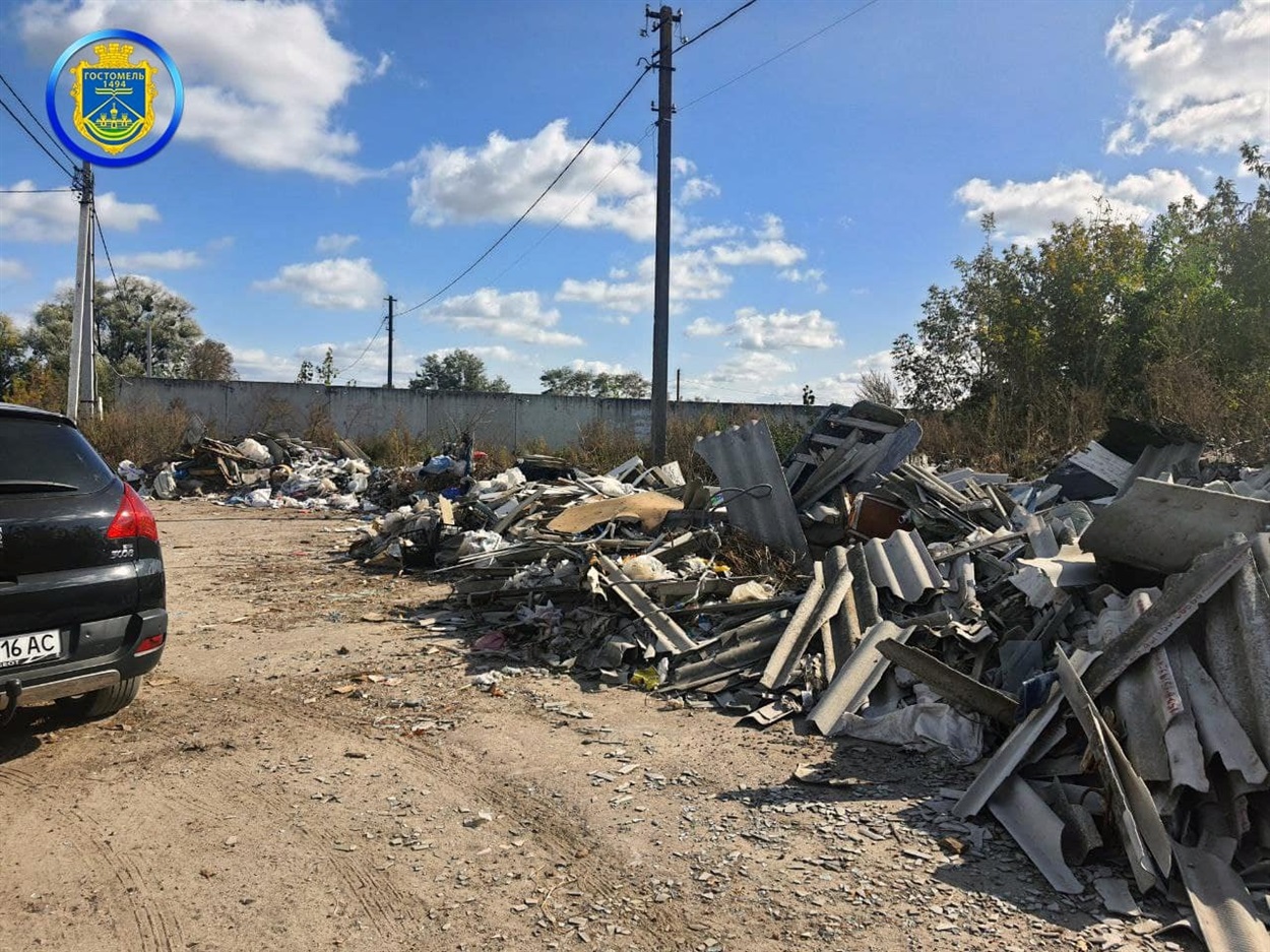 Розчищення звалищ будівельного сміття, що утворилися внаслідок бойових дій