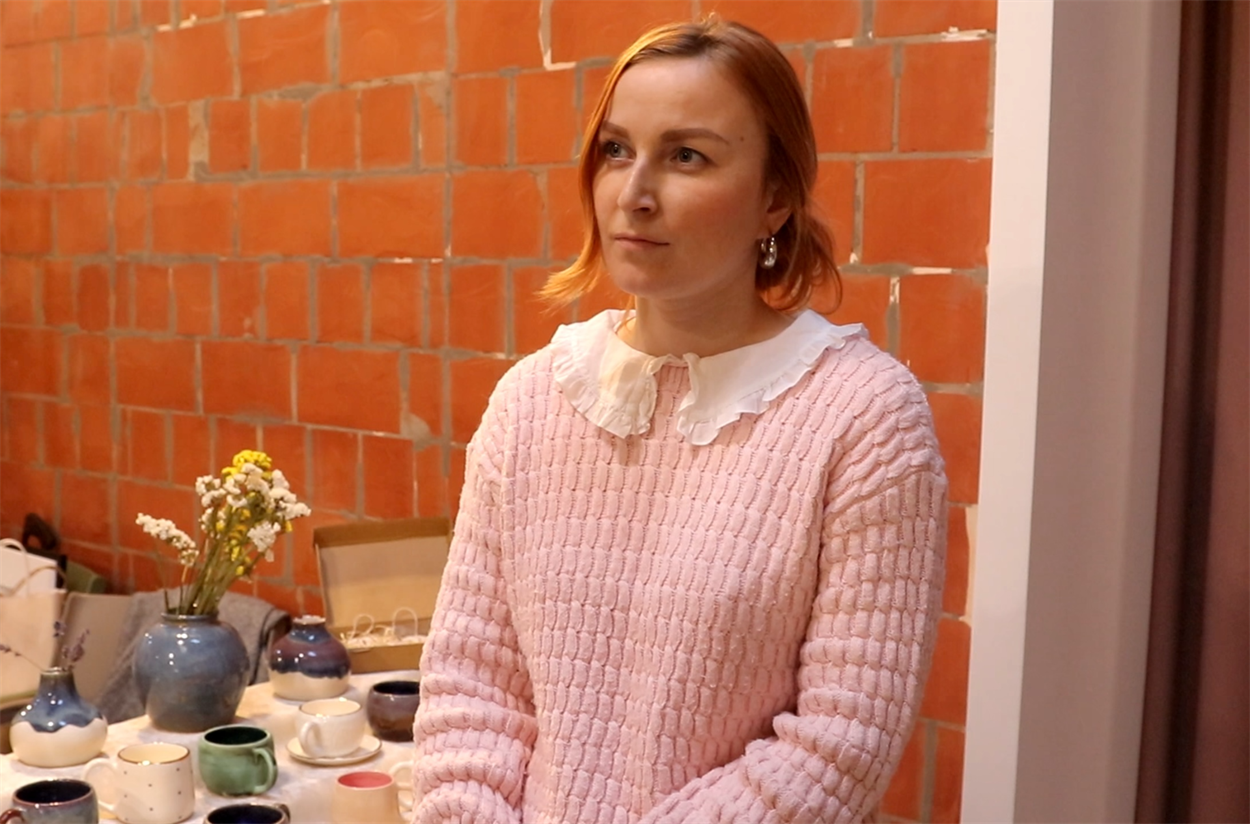 Власниця майстерні гончарства “roksolana.ceramics” пані Роксолана