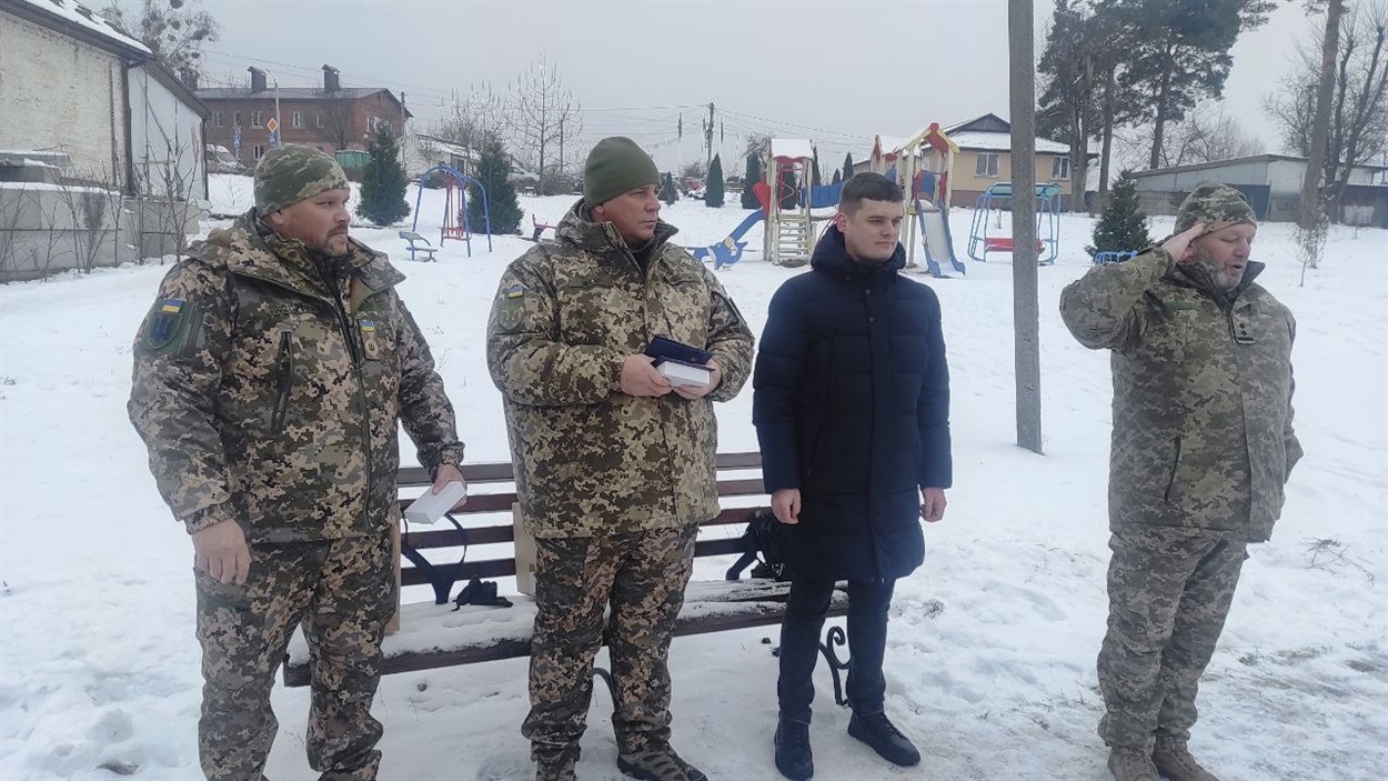 Нагородами, відзнаками і подяками відзначили  Бучанських Добровольців