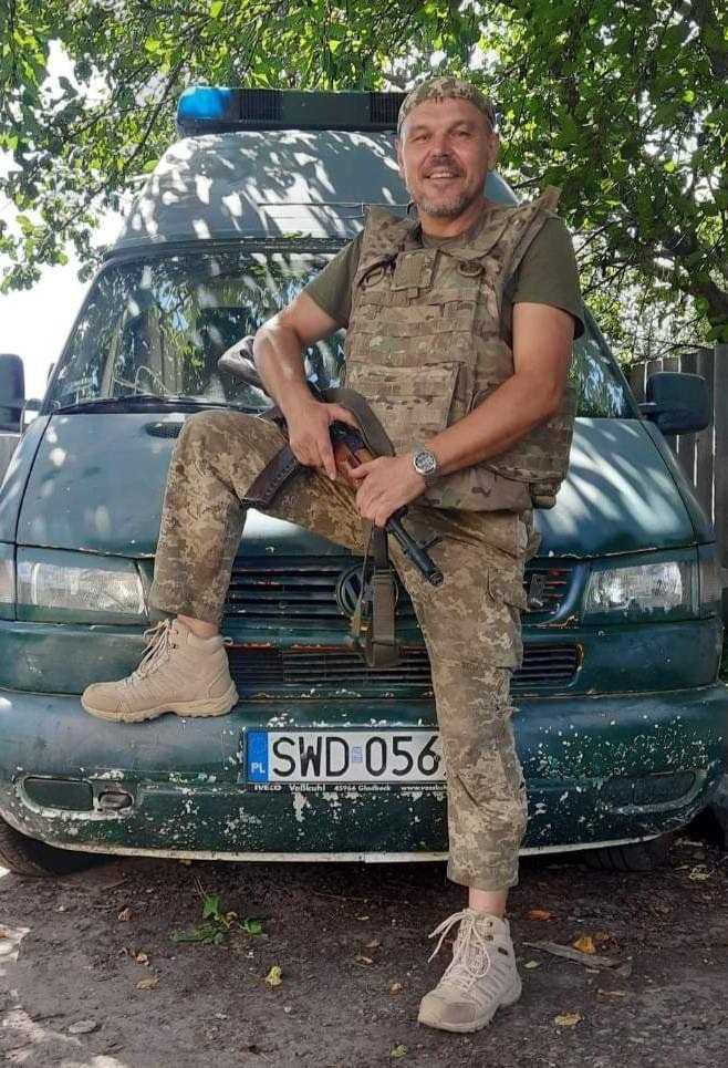 Добрий, людяний та відкритий Олександр пішов добровольцем у квітні 2022