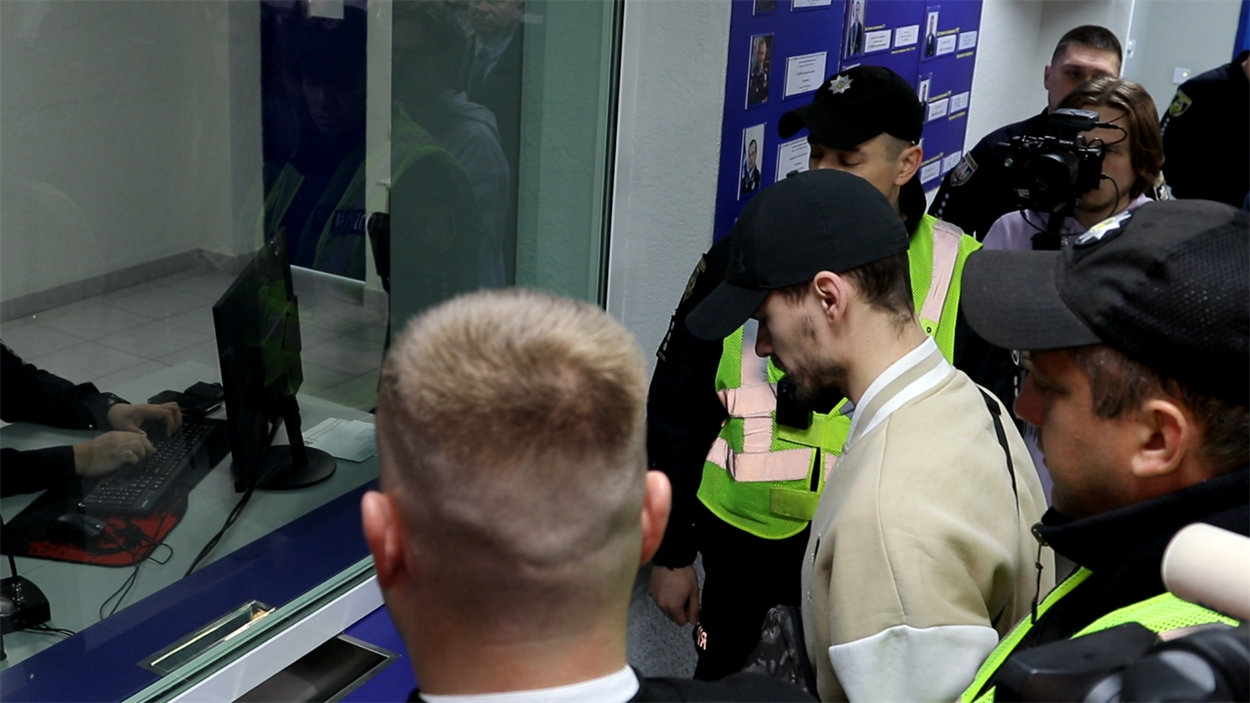 Реєстрація затриманої особи у черговій частині