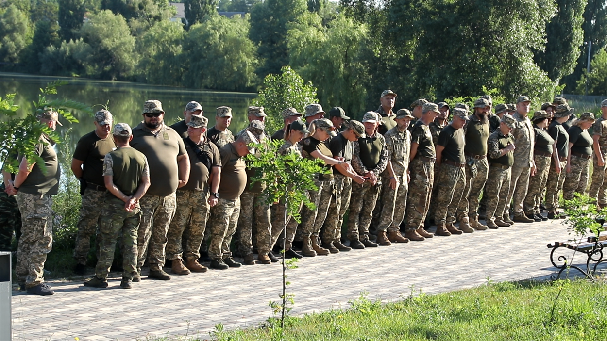 Шикування добровольців Бучанського ДФТГ