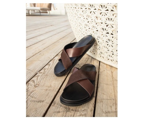 https://www.miraton.ua/ua/catalog/men/shoes/shlepantsy/