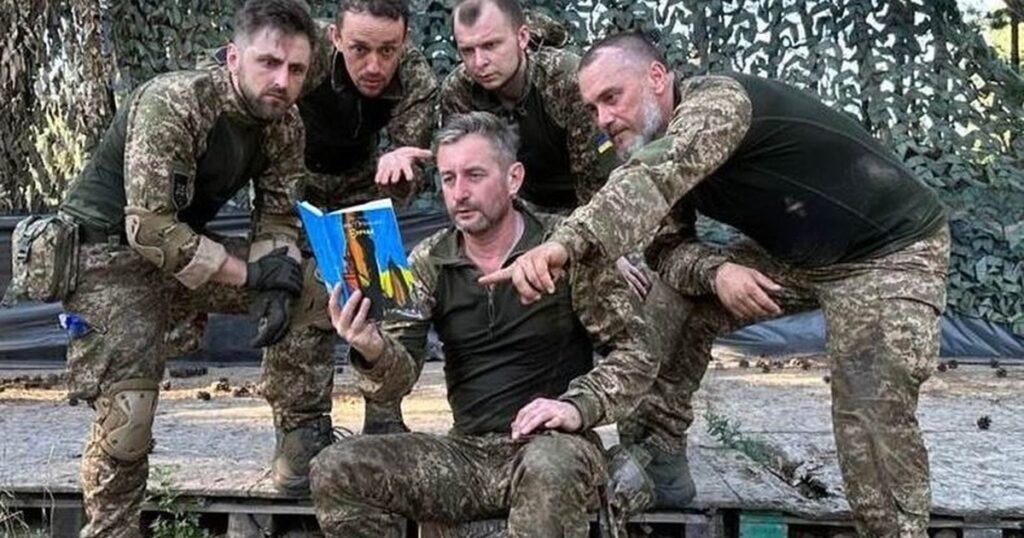 Сергій Жадан з побратимами