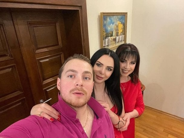Лідія Ротару з донькою та зятем