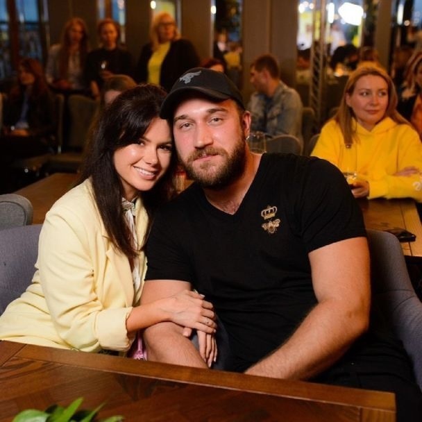 Аліна Шаманська та Руслан Ханумак