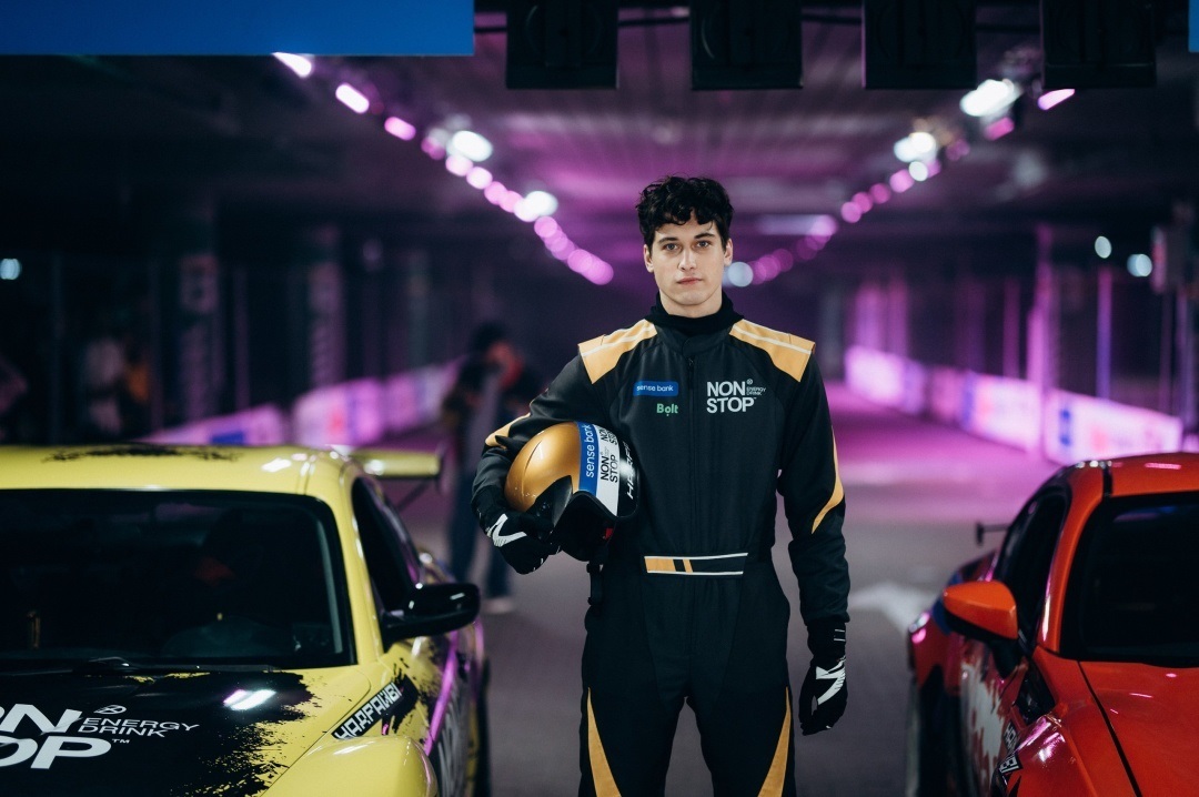 Кадр з фільму "На драйві"